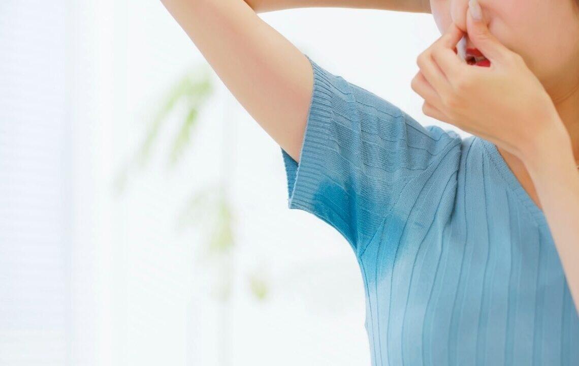 Yuyulduqdan sonra belə getməyən qoltuqaltı qoxusuna &ccedil;arə