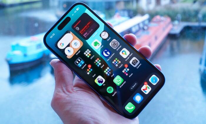Milyonlarla "iPhone" təhl&uuml;kədə 