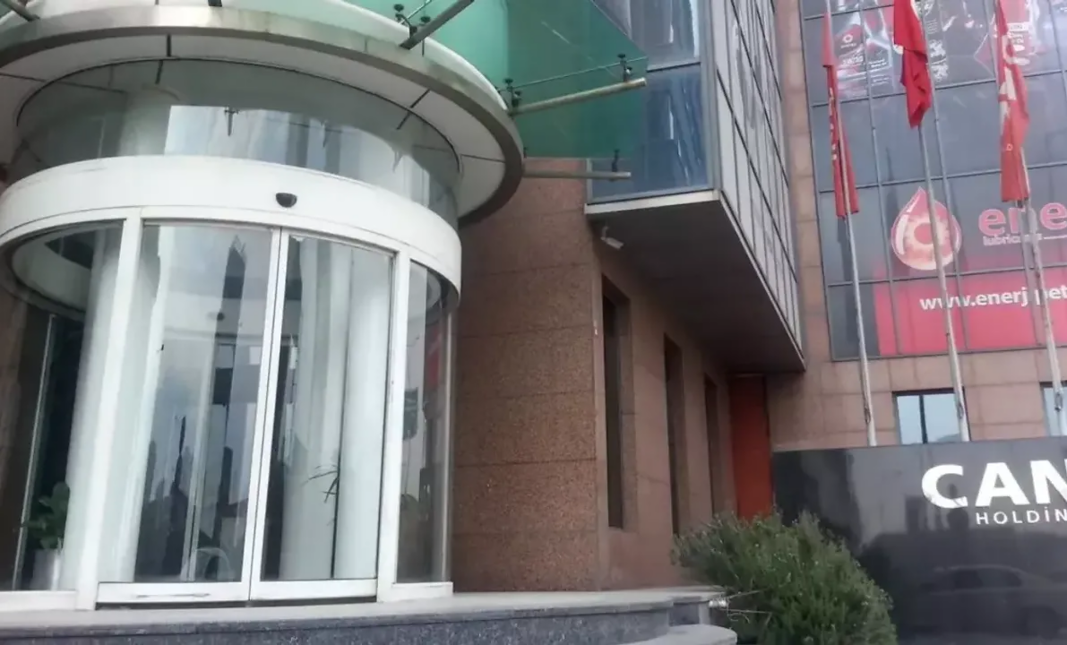 "Can Holding"in rəhbəri həbs olundu  FOTO