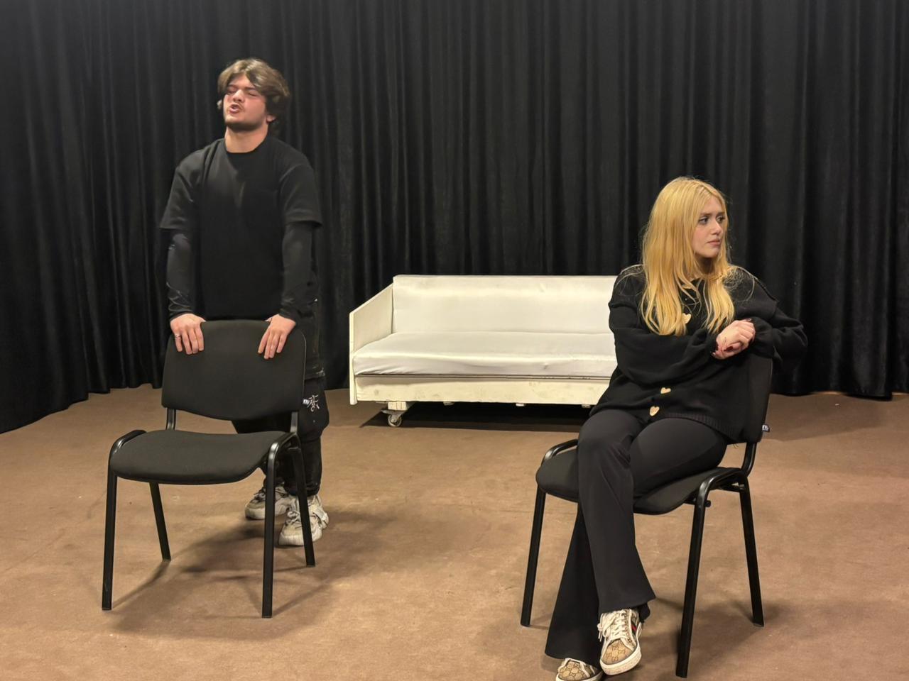 &ldquo;Ayı&rdquo; adlı tamaşanın premyerası olacaq  FOTO