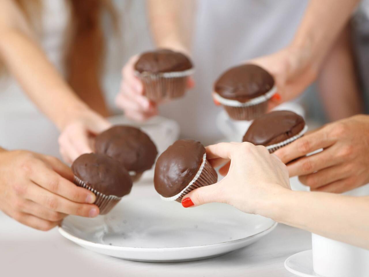 Ucuz olsun deyə texniki silikondan hazırlayırlar, hamı da "bəhbəh"lə yeyir