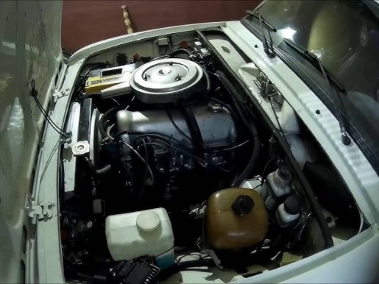 Maşınını təmir edərkən altında qalıb &ouml;ld&uuml;