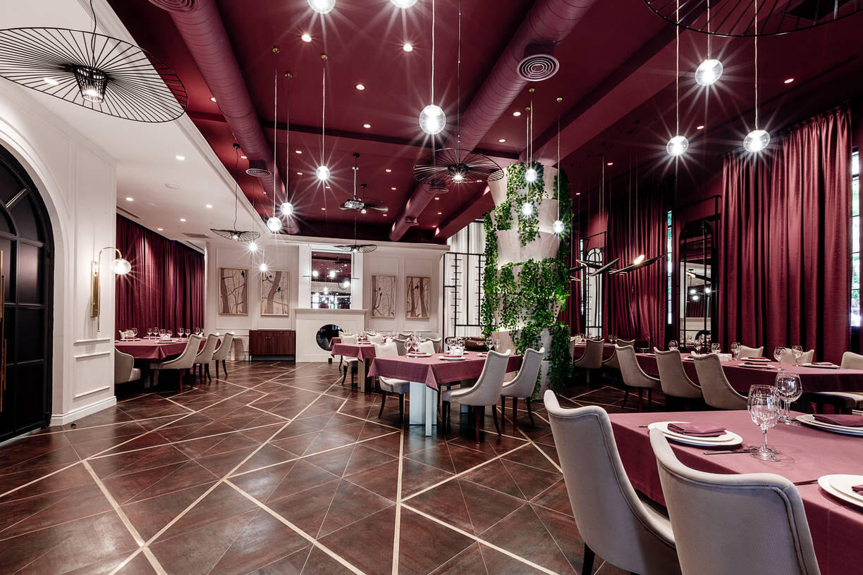 Tanınmış meyxanaçının restoranında BİABIRÇILIQ: qonaqlar ac getdi 