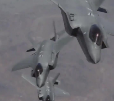 İrana h&uuml;cumu bu mahnı ilə paylaşdılar 