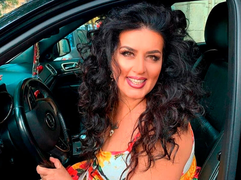 Rəşid Mahmudov Elzaya "dəli" dedi, m&uuml;ğənni isə...