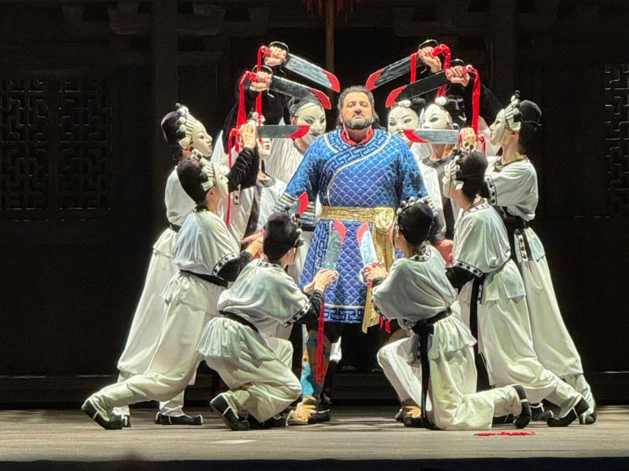 Azərbaycanlı məşhur tenor London Kral Opera evinin səhnəsində! 