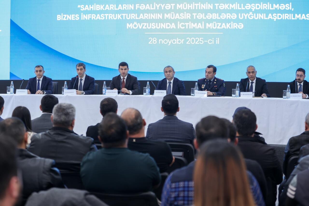 Sahibkarların fəaliyyət m&uuml;hitinin yaxşılaşdırılması ilə bağlı ictimai m&uuml;zakirə ke&ccedil;irilib  FOTO