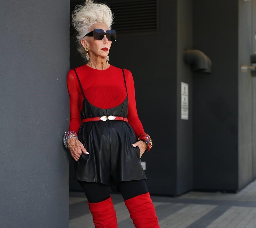 77 yaşlı model g&ouml;rənləri təəcc&uuml;bləndirdi  30 sevgilisi olub 