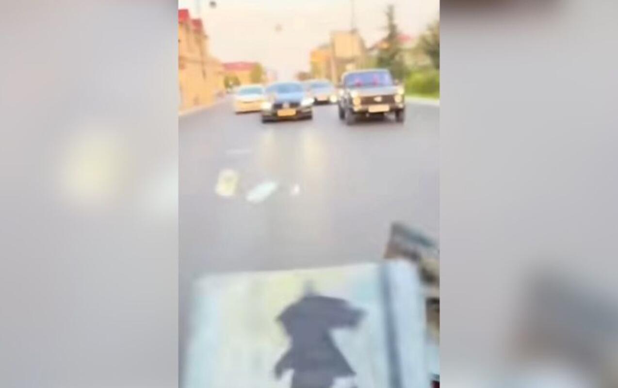 &ldquo;Avtoş&rdquo;luq edib pul səpdilər  həbs olundular 