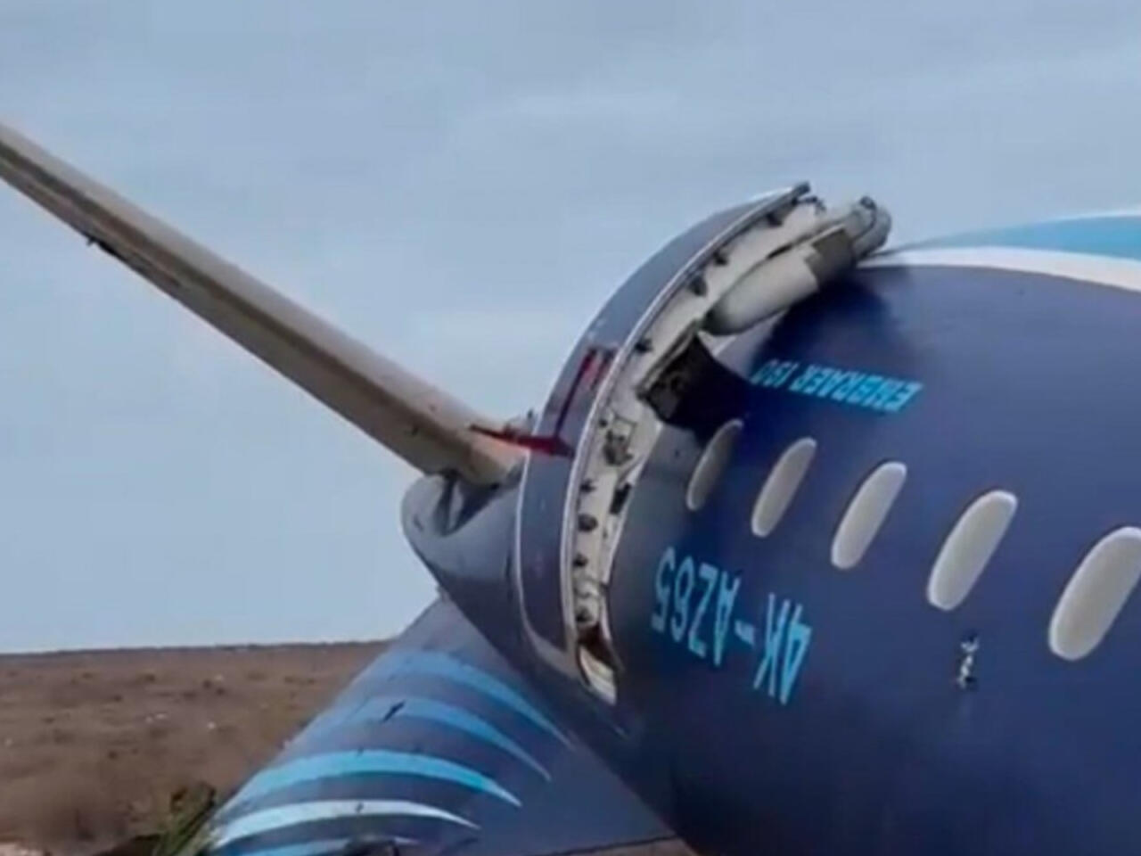 Aktauda qəzaya düşən təyyarəmizə bu üç abidədən biri ucaldılacaq  FOTO