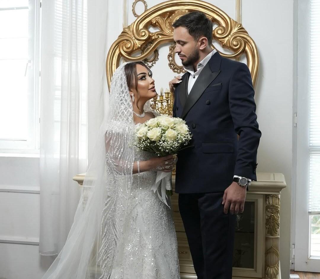 Azərbaycanlı m&uuml;ğənni &ouml;z&uuml;nə SAXTA toy edib?  "Rəsmi nikahımız yoxdur!" 