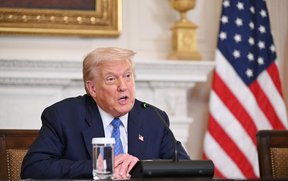 Trampdan şok qərar: Bu vətəndaşlar &ouml;lkədən &ccedil;ıxarılacaq