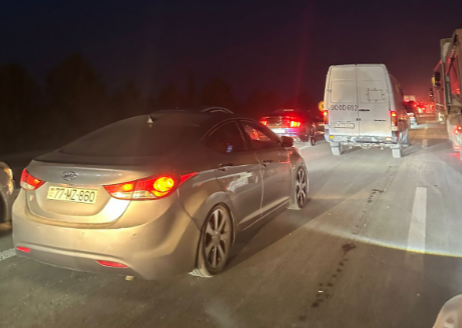 BakıQazax yolu iflic vəziyyətdə 