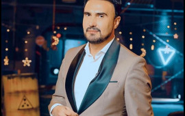 "Kasıb yaşayacağamsa, nə edirəm sevgini?"