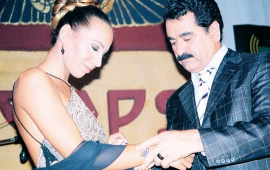 Tatlısəs 22 il sonra onunla barışdı 