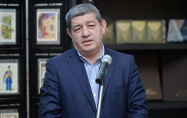 Bizim insanlar əlvida s&ouml;z&uuml; ilə xudahafiz s&ouml;z&uuml;n&uuml; birbirindən ayıra bilmir 