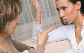 Gəlinini d&ouml;yən qayınana cəzalandırıldı