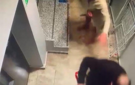 Arvadını tapmaq &uuml;&ccedil;&uuml;n verlişə gəldi, oğlunun dostu ilə oteldə yaxaladı 