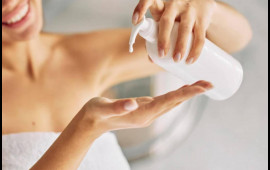 Duş geli ilə sa&ccedil;ını yuyanlara həkimdən xəbərdarlıq