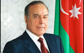 Ümummilli Lider Heydər Əliyevin anım günüdür