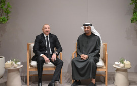 ƏbuDabidə İlham Əliyevin Birləşmiş Ərəb Əmirliklərinin Prezidenti ilə g&ouml;r&uuml;ş&uuml; olub  FOTO