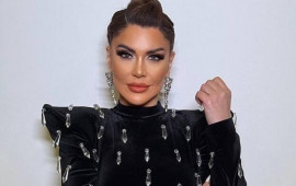 Xatun özünə 100 minlik maşın aldı 