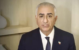 Rza Pəhləvidən yeni &ccedil;ağırış: &ldquo;K&uuml;&ccedil;ələri tərk etməyin&rdquo;