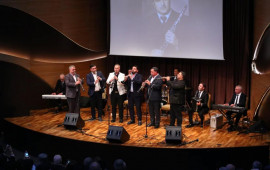 Tanınmış klarnet ifa&ccedil;ısı Əşrəf Əşrəfzadənin 85 illik yubileyinə həsr olunan gecə ke&ccedil;irilib  FOTO