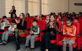 Arzu Əliyeva və Alena Əliyeva Həssas əhali qruplarından olan şəxslər &uuml;&ccedil;&uuml;n Sığınacaq və Sosial Reabilitasiya M&uuml;əssisəsini ziyarət ediblər 