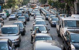 İtaliyada 10 dəqiqə tıxacda qalanlara pul &ouml;dəyəcəklər