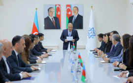 Yeni nazir kollektivə təqdim olundu 