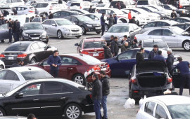 Bakıdakı maşın bazarı Ağdama k&ouml;&ccedil;&uuml;r&uuml;ləcək