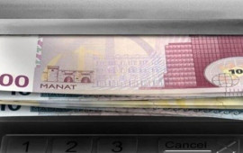 Abşeronda kişi bankomatdan pul oğurlayıb qonşulara xərclədi