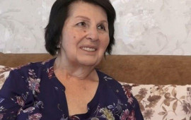 "Mən də istəyərdim n&ouml;qtə boyda burun etdirim"