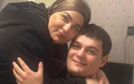 Fərqanə Qasımovanın oğlu əsgər gedir