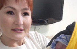 Bakıda bayram g&uuml;n&uuml; əkizlər doğuldu  Biri evdə, biri xəstəxanada 