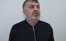 50 yaşlı kişi xaricdən gəlib 17 yaşlı qızı qaçırdı 