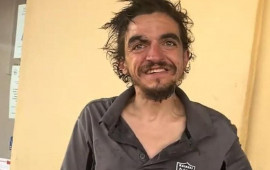 Bir vaxtlar ulduz idi, indi k&uuml;&ccedil;ədə yatır 