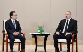 İlham Əliyev Tiencində "CETC" korporasiyasının baş direktoru ilə görüşüb  FOTO