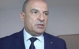 Qalmaqallı direktor işdən çıxarıldı