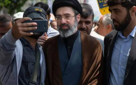 Atasının &ldquo;qapı&ccedil;ısı&rdquo; olan M&uuml;ctəba Xamenei kimdir? 