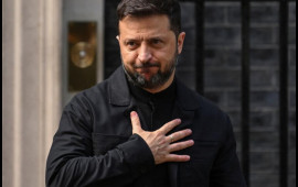 Zelenski m&uuml;haribə bitdikdən sonra istefa verəcək?