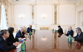 Prezident İlham Əliyev ABŞın Əsas Amerika Yəhudi Təşkilatlarının Prezidentləri Konfransının n&uuml;mayəndə heyətini qəbul edib 