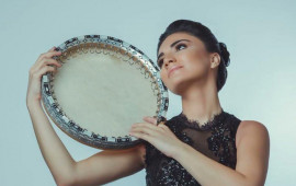 Əmiqızı oğlan məşhur m&uuml;ğənnilər K&Uuml;S&Uuml;L&Uuml;D&Uuml;RLƏR: Biri xanəndə və Əməkdar artistdir