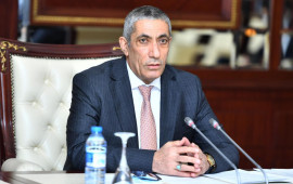 “Adnan Əhmədzadə iqtidara yaxın olmayıb” 