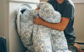 Paltaryuyana sığmayan yorğanı yumağın asan &uuml;sulu