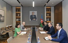 Ceyhun Bayramov Fransa səfirini qəbul edib
