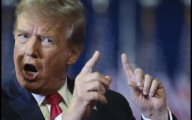 Tramp daha d&ouml;rd &ouml;lkəni hədəfə aldı: &ldquo;G&uuml;nləri sayılıdır&rdquo;