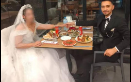 Gəlin toydan 6 g&uuml;n sonra qızılları da g&ouml;t&uuml;r&uuml;b qa&ccedil;dı  FOTO