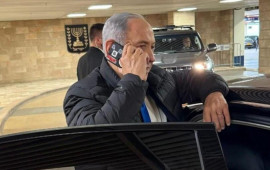 Netanyahu telefonunu niyə lentləyir? 